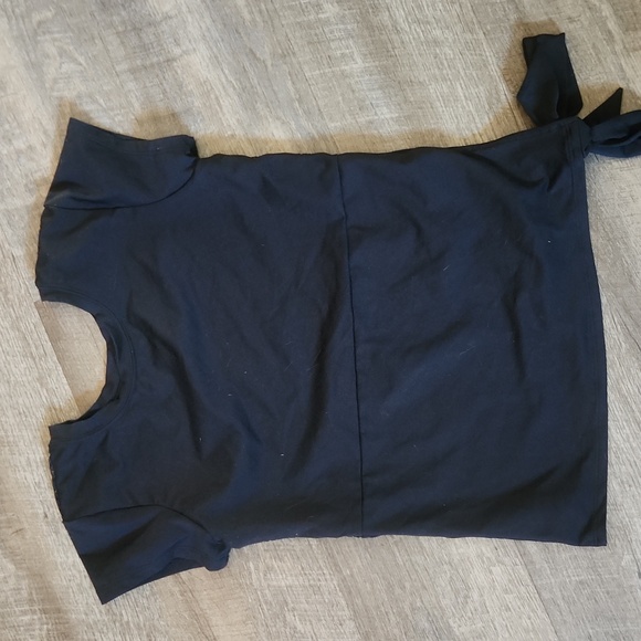 Bombshell Sportswear - Picture 3 of 3